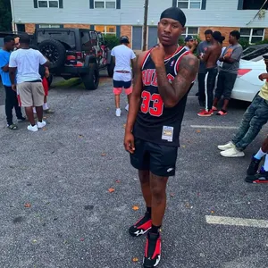 Manin Bulls Jersey Outdoors Wallpaper