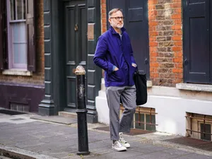 Manin Purple Jacket Urban Style Wallpaper