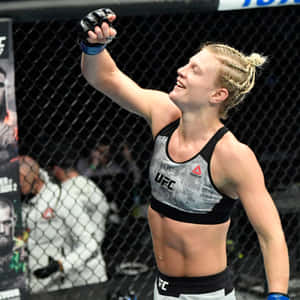 Manon Fiorot Smiling Wallpaper