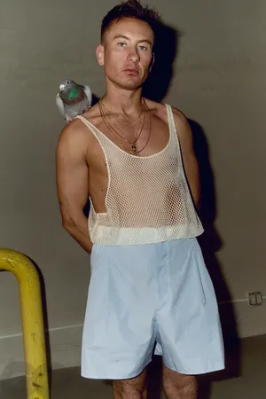 Manwith Pigeonon Shoulder Wallpaper