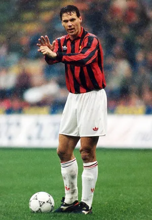 Marco Van Basten Hand Signals Wallpaper