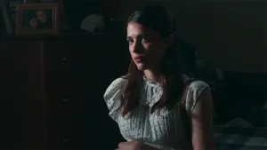 Margaret Qualley Intense Gaze Wallpaper