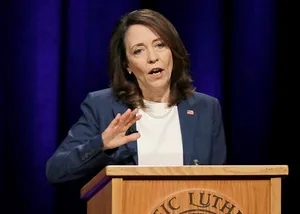 Maria Cantwell Speaking While Gesturing Wallpaper