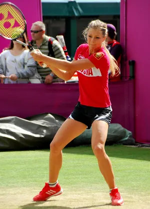 Maria Kirilenko Ready To Hit Ball Wallpaper