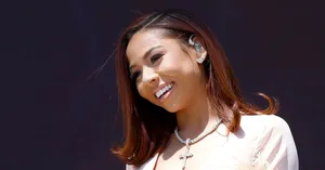 Mariah The Scientist Smiling Portrait Wallpaper