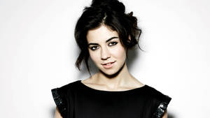 Marina And The Diamonds Smile Wallpaper