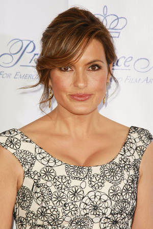 Mariska Hargitay Princess Grace Awards Gala Wallpaper