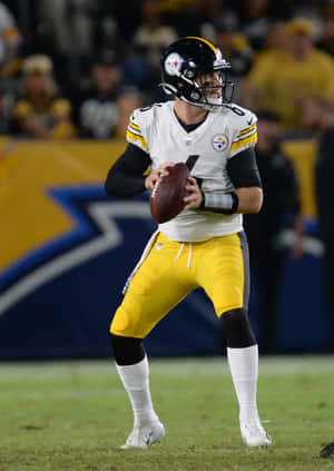 Mason Rudolph Steelers Quarterback Action Shot Wallpaper