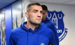 Mateo Kovacic Royal Blue Sweater Wallpaper