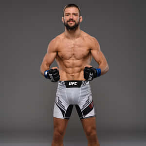 Mateusz Gamrot Full Body Wallpaper