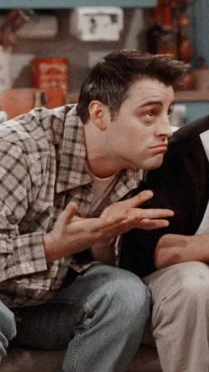 Matt Leblanc As Joey Tribbiani In Popular Sitcom “friends” Wallpaper