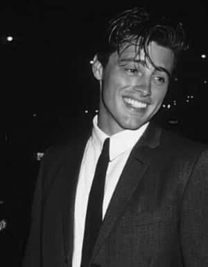 Matt Leblanc In Central Park Wallpaper