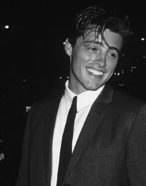 Matt Leblanc In Central Park Wallpaper