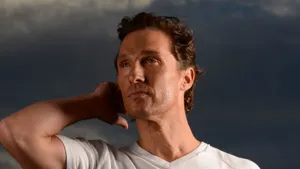 Matthew Mcconaughey In Plain White Shirt Wallpaper