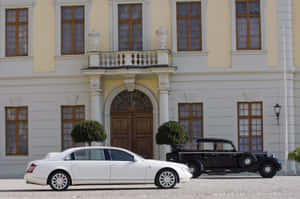 Maybach Landaulet Outside Luxury Estate Wallpaper