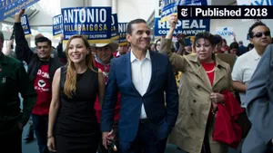 Mayor Antonio Villaraigosa Celebrates With Supporters Wallpaper