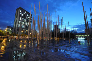 Medellin Cisneros Square Wallpaper