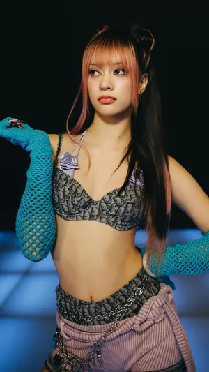 Megan Katseye Fashion Style Wallpaper