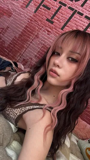 Megan Katseye Stylish Selfie Wallpaper