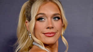 Megan Moroney Country Music Star Wallpaper