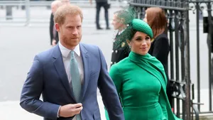 Meghan Markle Duchess In Green Wallpaper