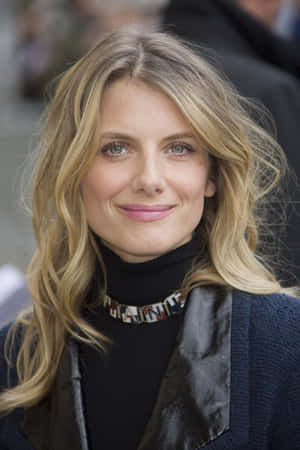 Mélanie Laurent Posing Elegantly Wallpaper