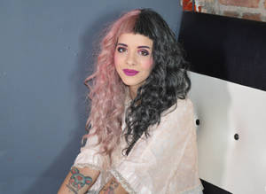 Melanie Martinez Curls Wallpaper