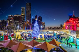 Melbourne Federation Square Christmas Evening Wallpaper