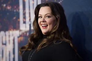 Melissa Mccarthy Snl 40th Anniversary Celebration Wallpaper