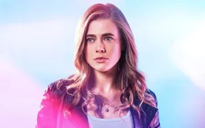 Melissa Roxburgh Colorful Portrait Wallpaper