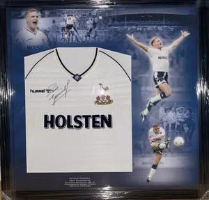 Memorabilia Of The Superstar Paul Gascoigne Wallpaper