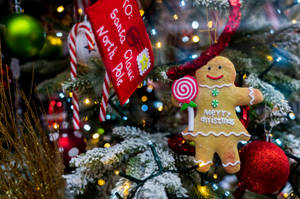 Merry Christmas Gingerbread Man Wallpaper