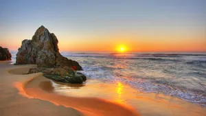 Mesmerizing Coastal Sunset Wallpaper