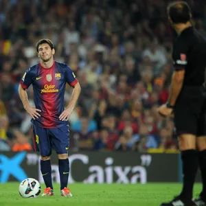 Messi_ Preparing_ For_ Free_ Kick Wallpaper