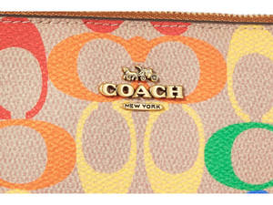 Metallic Gold Coach Logo Wallpaper