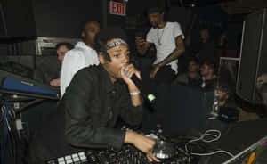 Metro_ Boomin_ D J_ Set_at_ Club Wallpaper