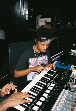 Metro Boomin Producing Music Studio Wallpaper