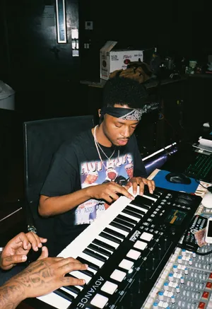 Metro Boomin Producing Music Studio Wallpaper