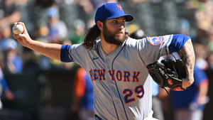 Mets Pitcher In Action Wallpaper