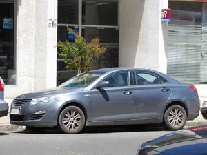 Mg550 Sedan Parkedon Street Wallpaper