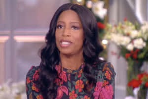Mia Love During Her Appearance On The View Wallpaper