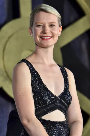 Mia Wasikowska 1280 X 1924 Wallpaper Wallpaper