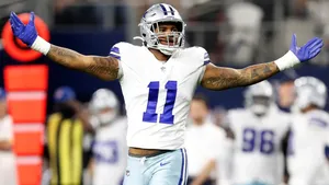 Micah Parsons Celebration Dallas Cowboys Wallpaper