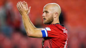 Michael Bradley Claps Wallpaper