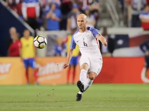 Michael Bradley Kicks Soccer Ball Wallpaper