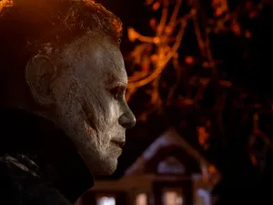Michael Myers Nighttime Profile Wallpaper