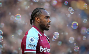 Michail Antonio Surrounded By Bubbles Wallpaper