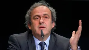 Michel Platini Footballer Speaker Photography Wallpaper
