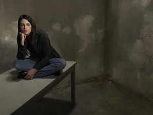 Michelle Borth Stunning In A Breezy Outdoor Photoshoot Wallpaper