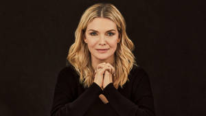 Michelle Pfeiffer American Tv Actress Wallpaper